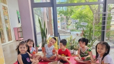 HOẠT ĐỘNG VUI CHƠI: 'GIEO HẠT TRONG QUẢ TRỨNG' HOẠT ĐỘNG VUI CHƠI: 'GIEO HẠT TRONG QUẢ TRỨNG'